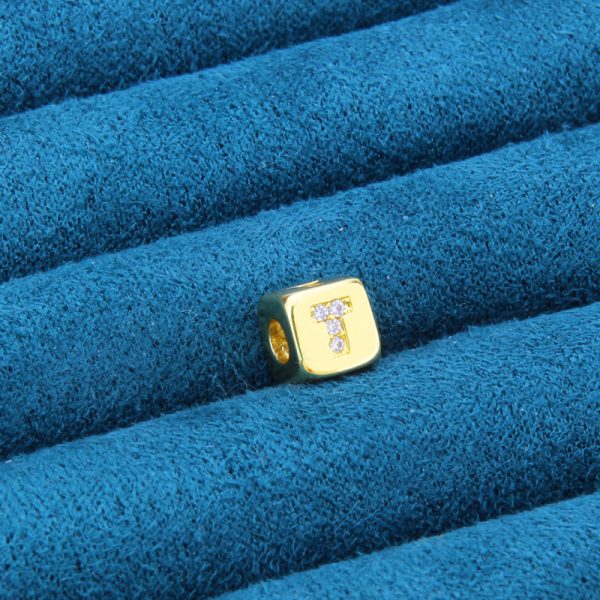 Three-Dimensional Cube Zircon 26-Letter Gold-Plated Necklace - Image 26
