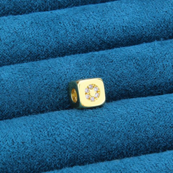 Three-Dimensional Cube Zircon 26-Letter Gold-Plated Necklace - Image 21