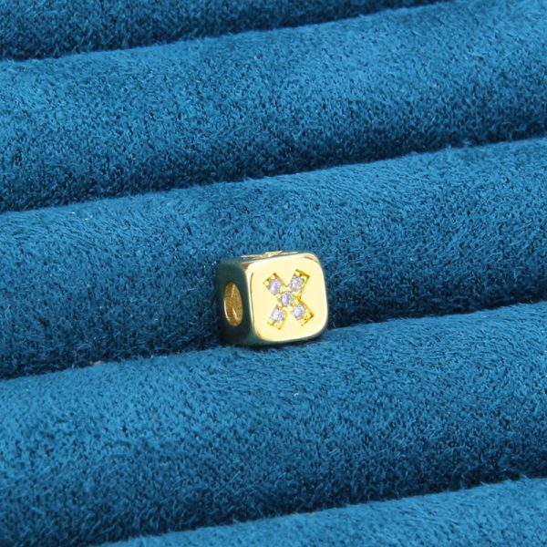 Three-Dimensional Cube Zircon 26-Letter Gold-Plated Necklace - Image 30
