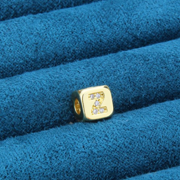 Three-Dimensional Cube Zircon 26-Letter Gold-Plated Necklace - Image 32
