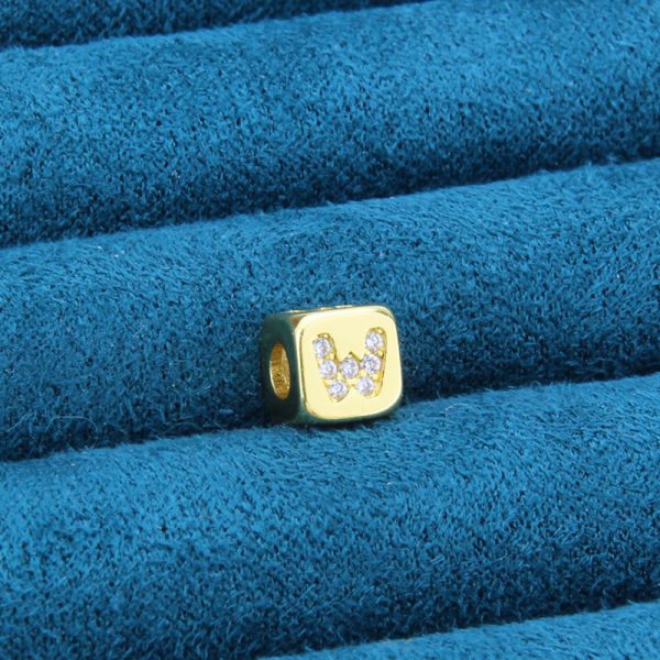 Three-Dimensional Cube Zircon 26-Letter Gold-Plated Necklace - Image 29