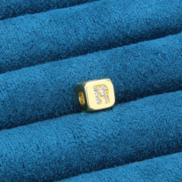 Three-Dimensional Cube Zircon 26-Letter Gold-Plated Necklace - Image 24