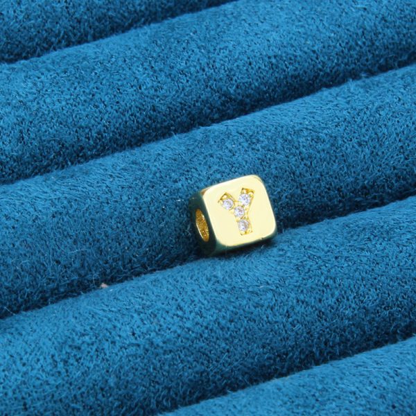 Three-Dimensional Cube Zircon 26-Letter Gold-Plated Necklace - Image 31